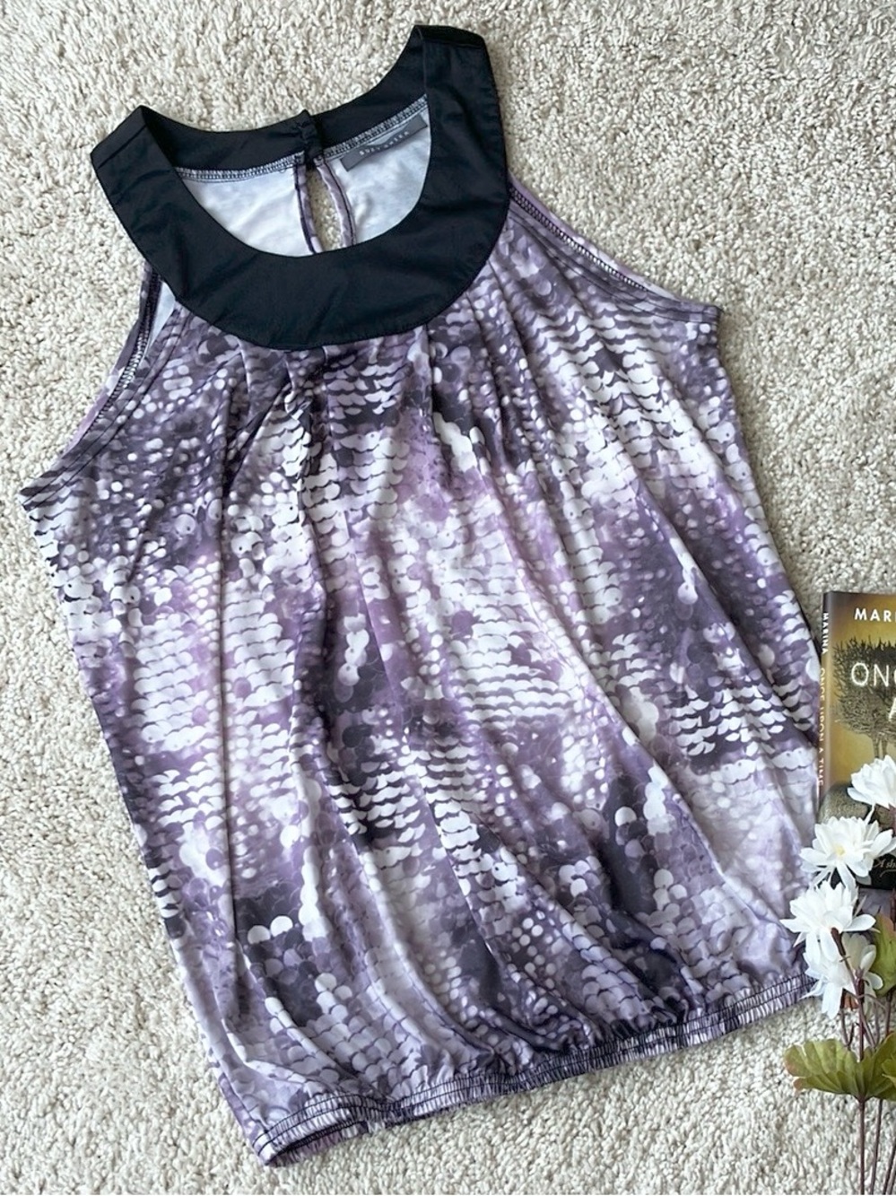 Suzy Shier | Sleeveless Top with Abstract Sequin Print